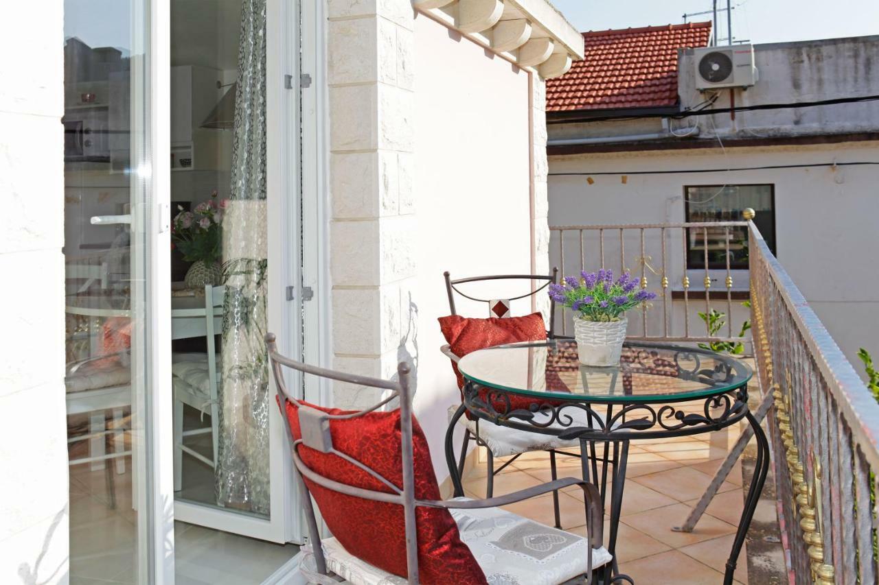 Apartment Ambroz Vela Luka Exterior photo