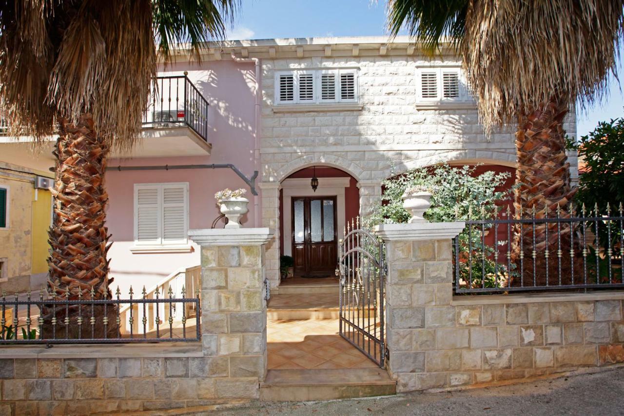 Apartment Ambroz Vela Luka Exterior photo